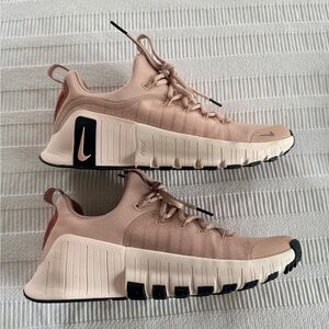 Nike Free Metcon 6 - Pink Oxford/Light Soft Pink/Black - Size 8.5 - Like New